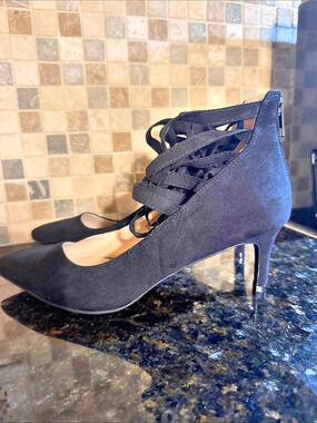 Lace-Up Heels in Black